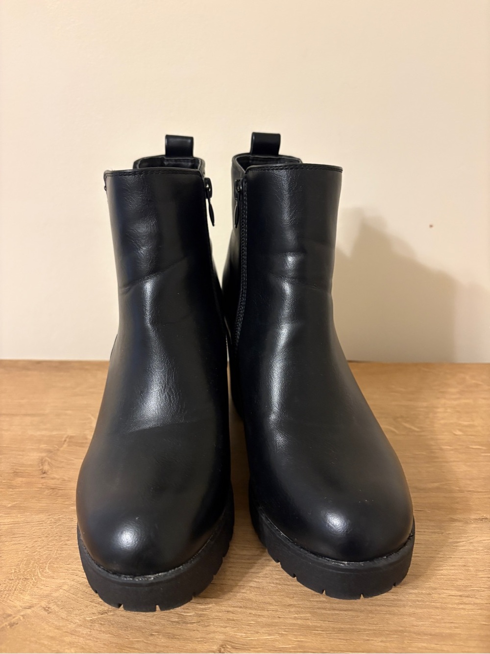 Heeled Ankle Chelsea Boots Size 6